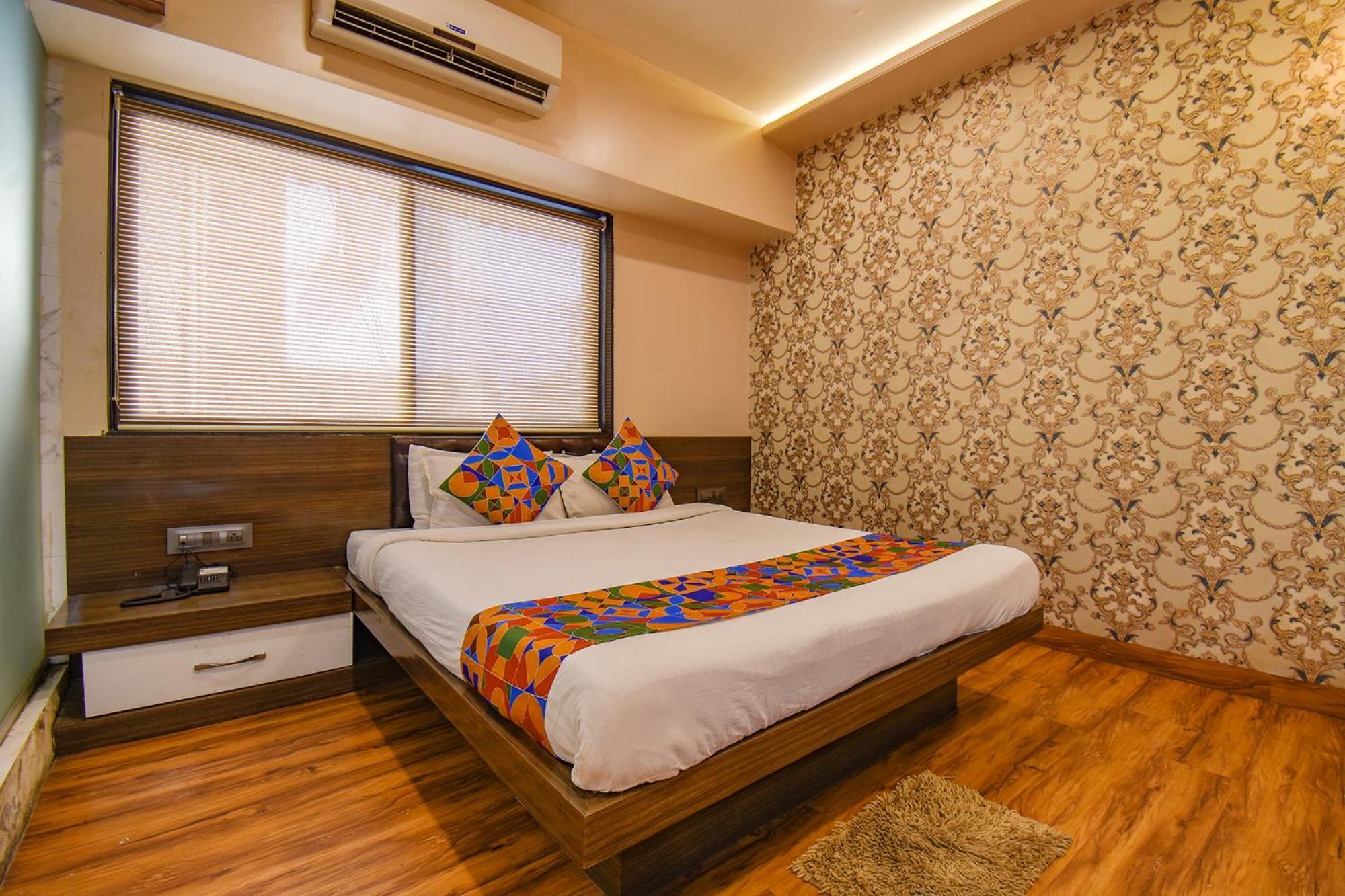 Fabexpress Glory - Nr Skywalk Bridge Hotel Pimpri-Chinchwad Luaran gambar