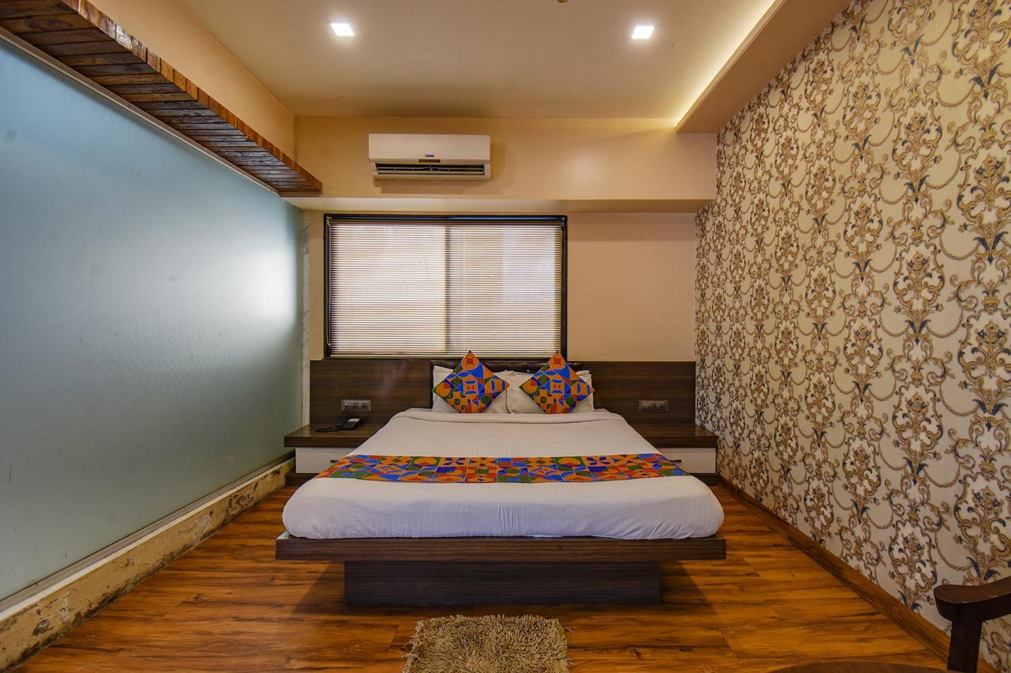 Fabexpress Glory - Nr Skywalk Bridge Hotel Pimpri-Chinchwad Luaran gambar